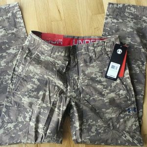 New Under Armour  pants mens